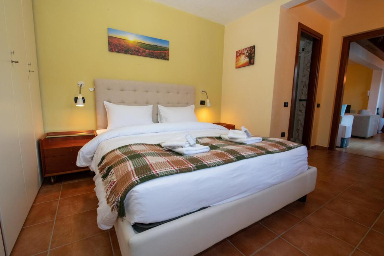 Villa Rina Deluxe And Cottage Porto Ceresio Eksteriør bilde
